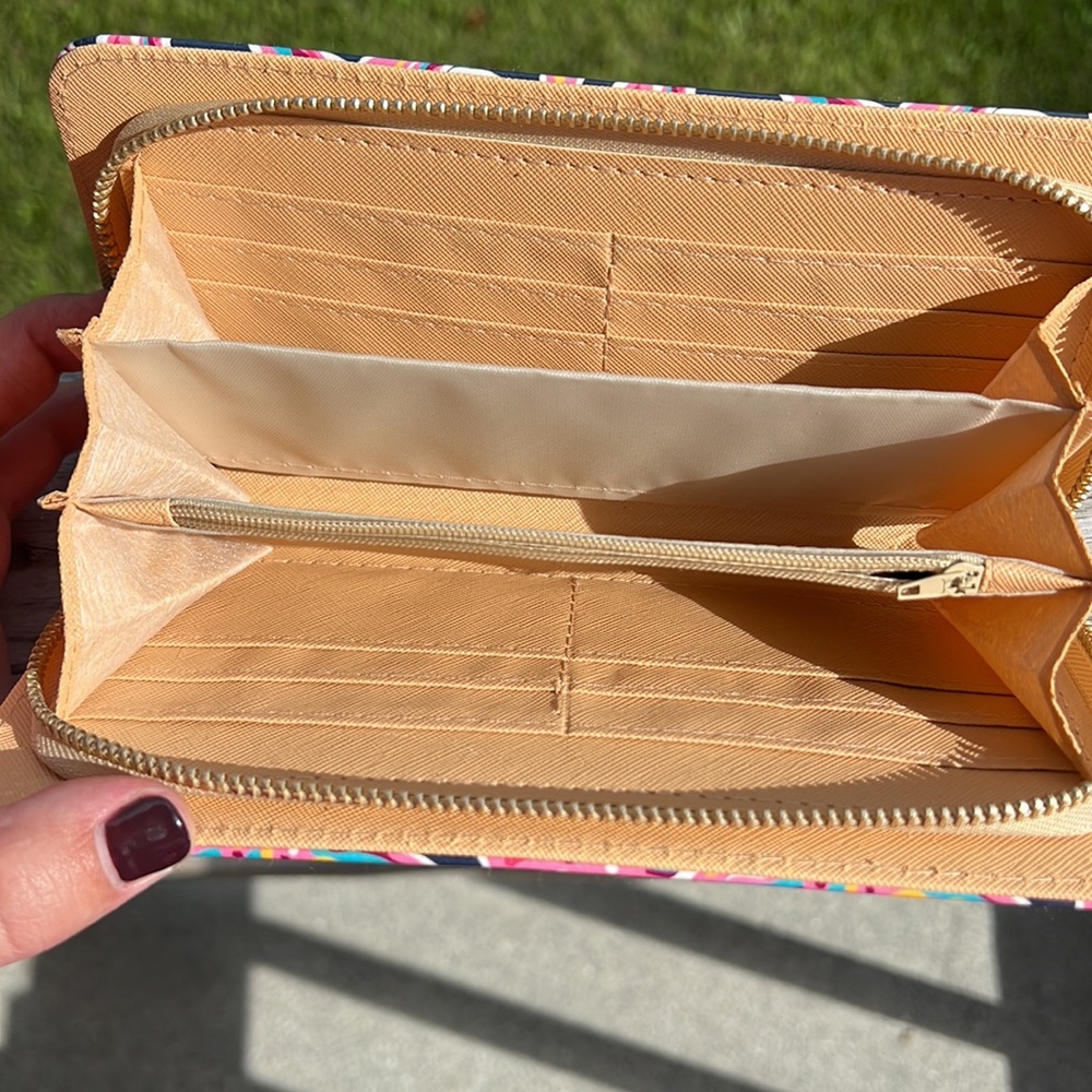 Simply Southern Wallet - Picture 4 of 5